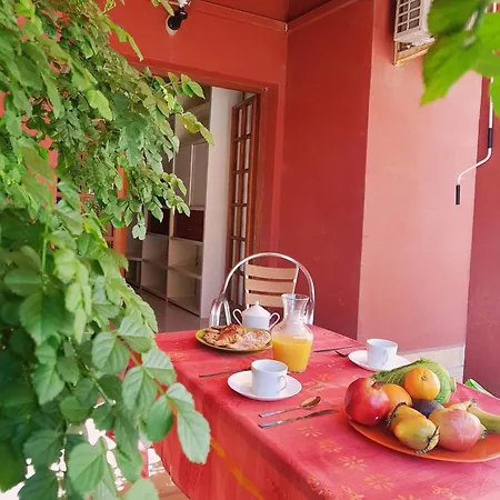 Apartment Vacansis 2 *